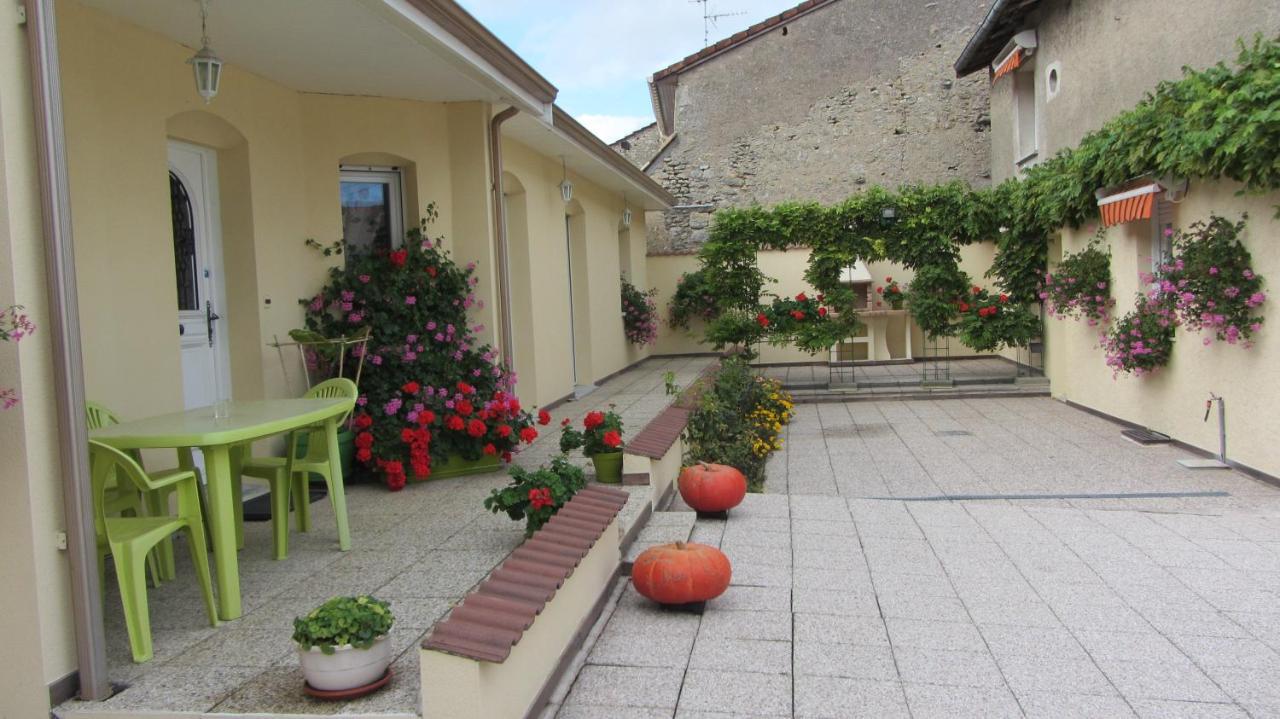 Les Glycines Bed & Breakfast Choloy Exterior photo